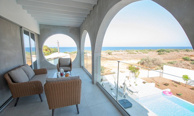 Cape Greko Villa | Protaras Art House By The Sea