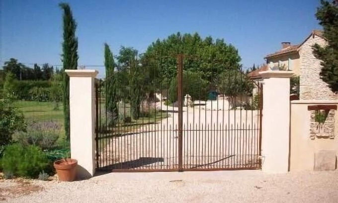 Pernes-les-Fontaines Other | Provençal farmhouse with character of 90m2 in Pernes-Les-Fontaines (near ventoux)