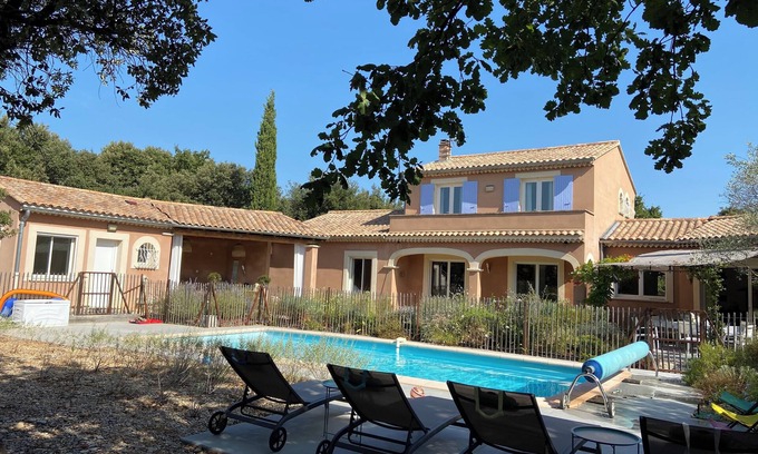 Bouchet House | Provencal villa in the heart of the oak grove