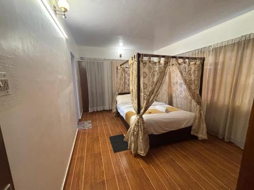 Ooty Hotel | PSR Rooms and Cottages