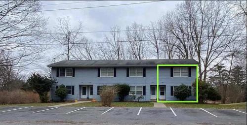 State College House | PSU 2br 2ba Townhome w Parking Near Campus and Stadium