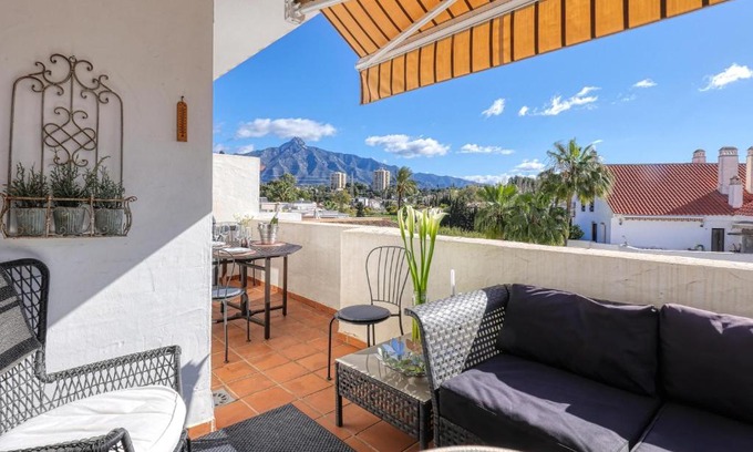 Nueva Andalucia Apartment | Puerto Banus La Maestranza