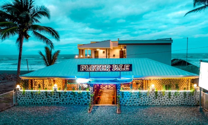 Dingalan Hotel | Puffer Isle Resort