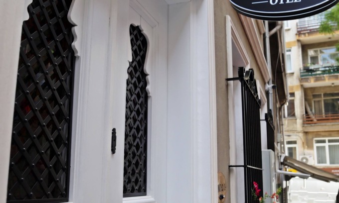 Rasimpasa Hotel | Puhu Otel