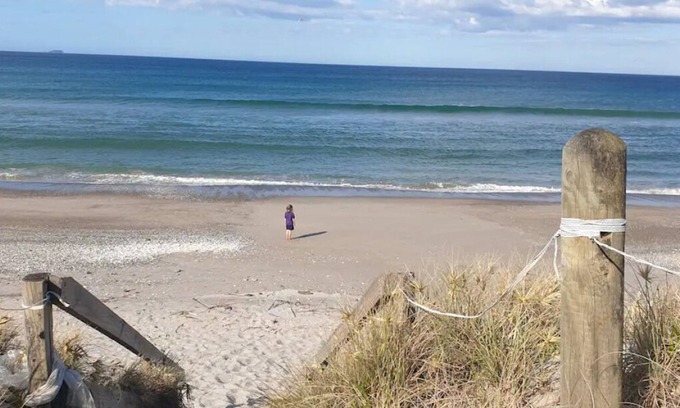 Pukehina Apartment | Pukehina Beach Getaway.nn