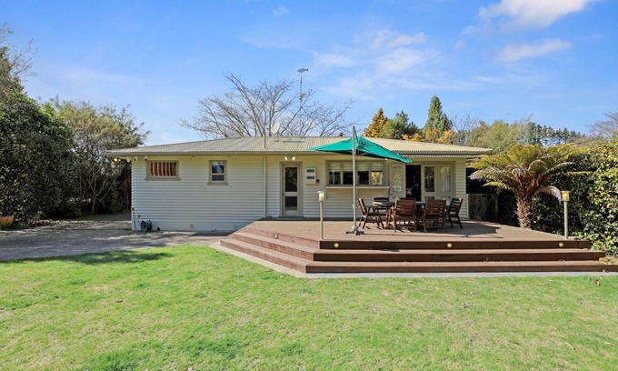 Turangi House | Pukeko Lodge - Tūrangi Holiday Home