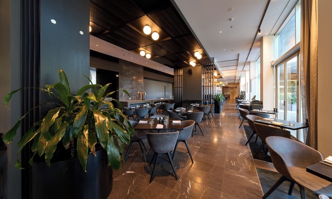 Adelaide Central Business District Hotel | Pullman Adelaide