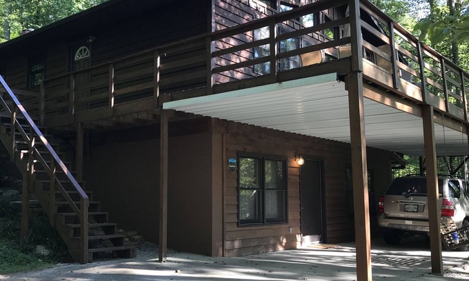Knoxville House | Pumpkin Hollow Tree Top House