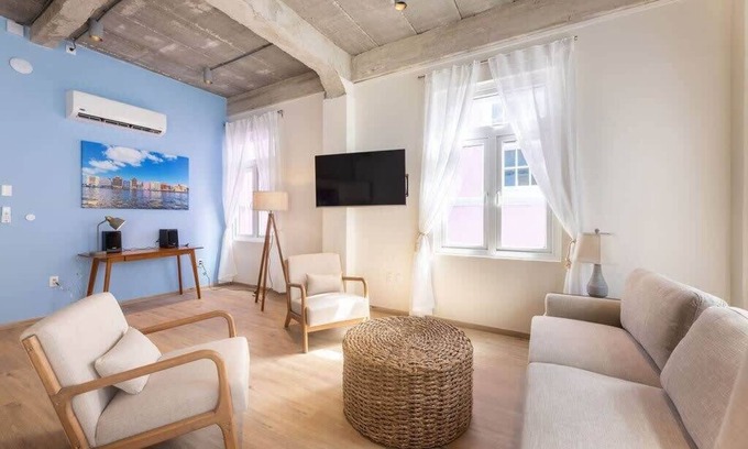 Pietermaai District Apartment | Punda Paradise Getaway - Embrace Willemstad Charm