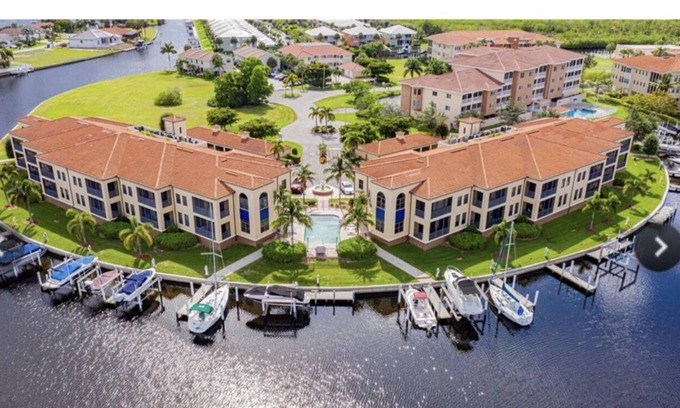 Punta Gorda Condo | Punta Gorda waterfront upscale condo