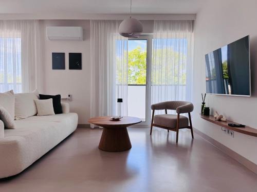 Zotow Apartment | Puro