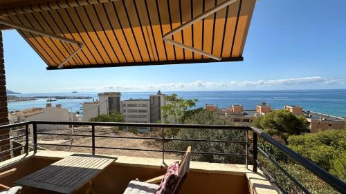 Villajoyosa Apartment | PV20B, Amplio apartamento centrico, 50 mt de la playa y vistas al mar