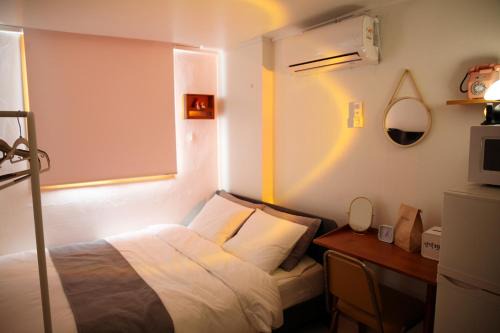 Pyeongtaek Hotel | Pyeongtaek 1981