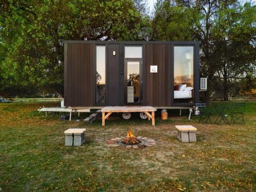 Avoca House | Pyrenees Views by Tiny Away