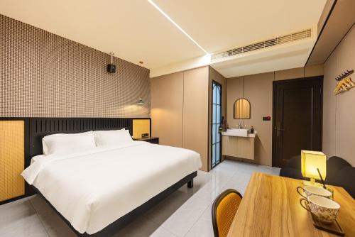 Pudong Hotel | Qiyunju Hotel