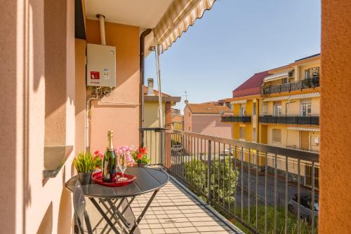 Loano Apartment | Quadri d'Oro - Beachside Escape in Beautiful Liguria