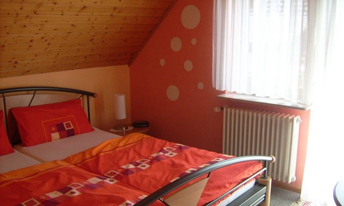 Ettenheim Apartment | Quadruple room with toilet and shower/bath - Gästehaus Birgitte