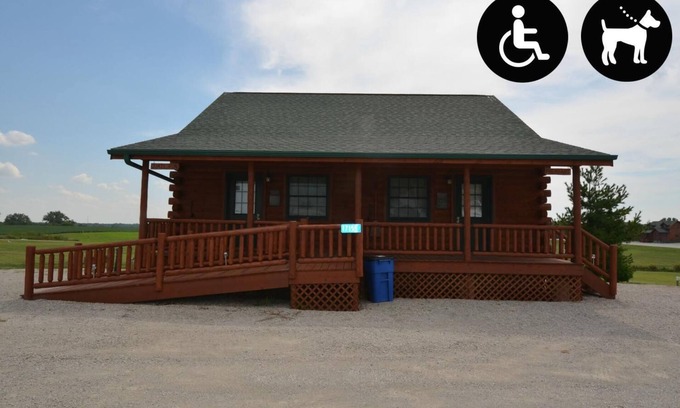 Moravia Cabin | Quail Run - Dog-Friendly - Sleeps up to Four