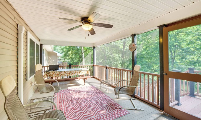 Elysburg Cottage | Quaint Elysburg Cottage: Walk to Knoebels Resort!