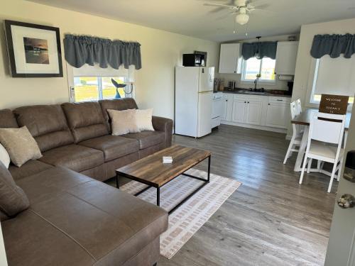 Bliss Corner House | Quaint, family friendly Beach house for 4