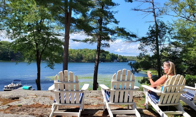 Wellesley Island Cottage | Quaint lakeside cottage with stunning views.