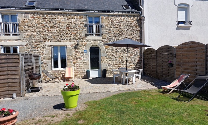 Riantec Cottage | Quality cottage in an old farmhouse