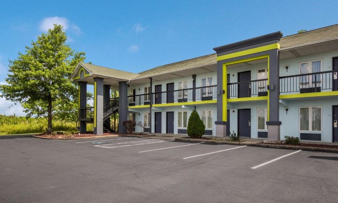 Pittsburg Hotel | Quality Inn London North