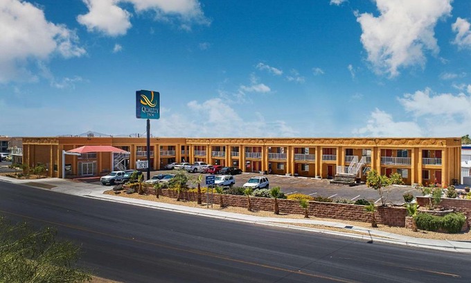 Parker Hotel | Quality Inn Parker