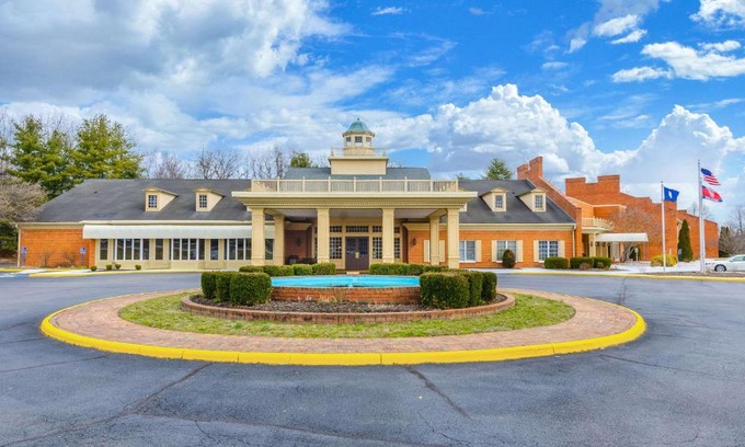 Radford Hotel | Quality Inn Radford-West Blacksburg I-81