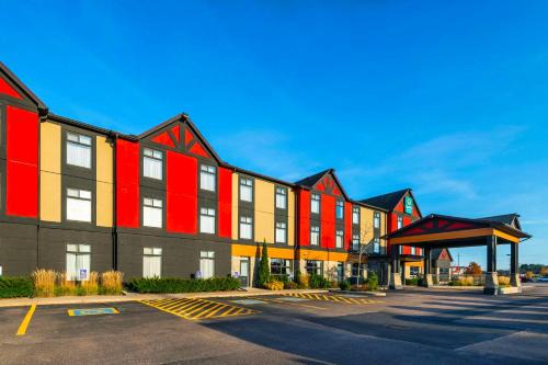 Petawawa Hotel | Quality Inn & Suites