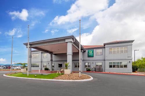 Wetmore Hotel | Quality Inn & Suites I-10 near Fiesta Texas