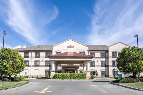 Guymon Hotel | Quality Inn & Suites