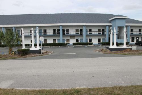 North Weeki Wachee Hotel | Quality Inn