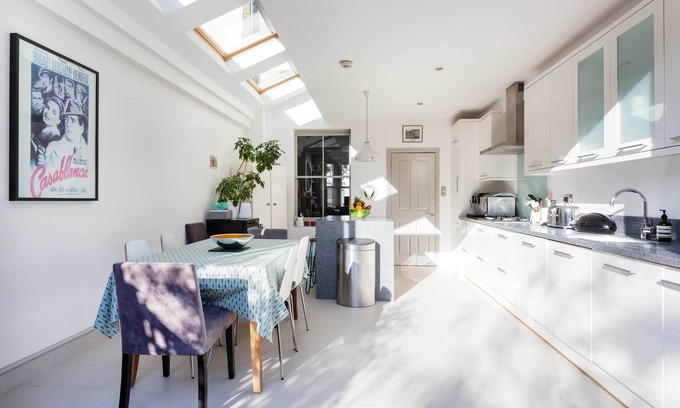 Hammersmith and Fulham House | Queen's Club Tranquillity, by Veeve