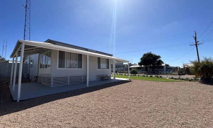 Moonta Bay House | Queens Corner - Freshly Renovated Home in Moonta Bay