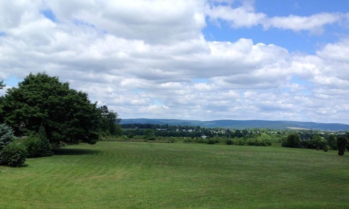 Gettysburg Apartment | Quiet 1-Bedroom Suite in the Country, 2 Mi. from Gettysburg Square.