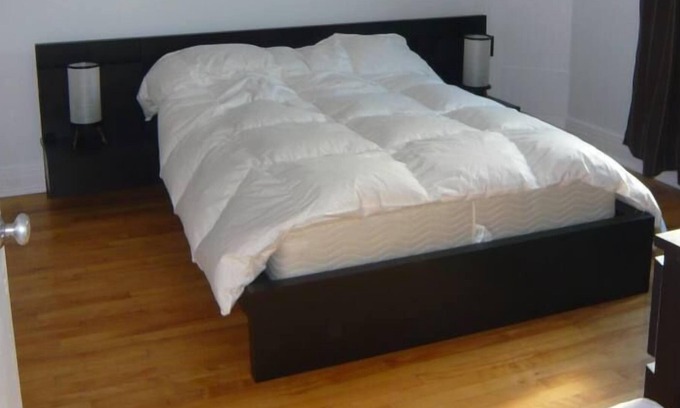 Ville-Emard Apartment | Quiet 2-Bedroom-Furnished Apart, Large Garden, Parking available, Subway Nearby