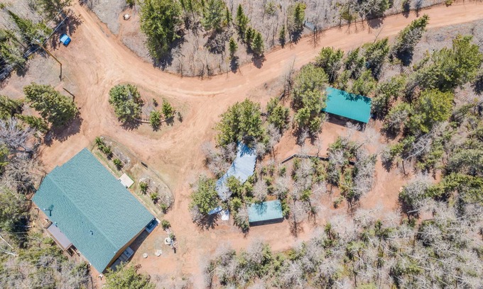 Cripple Creek Ski Chalet | Quiet 3BR Cabin w Peak View & Hot Tub near Cripple Creek
