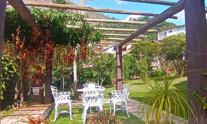 Olaria House | Quiet and a fireplace in the cool of the mountains