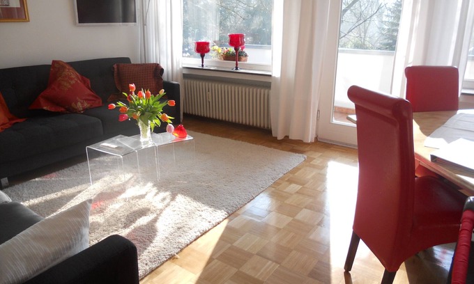 Rungsdorf Apartment | Quiet and sunny apartment in garden setting