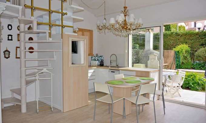 Bastide Giraud House | Quiet, close to everything and very practical to visit the region - WIFI - AIR CON - BABY.