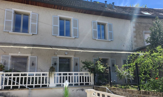 Salins-les-Bains Apartment | Quiet, comfortable apartment overlooking the fort. Close to the spa