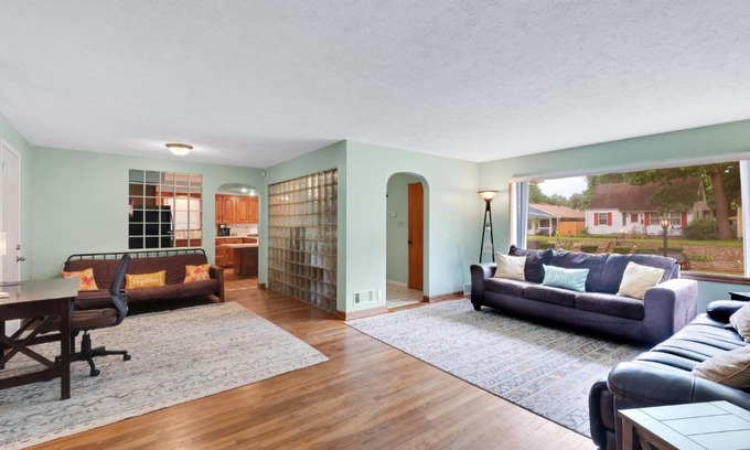 South Bend House | Quiet Comfy 2 BR Home In South Bend, Minutes From Notre Dame! Pet Friendly! home