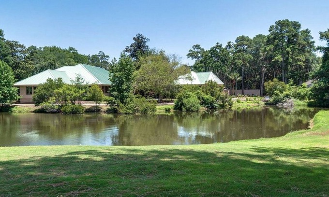 Hilton Head Island Cottage | Quiet, Comfy, 2 Br Condo In Shipyard Plantation, Week Of November 10, 2018
