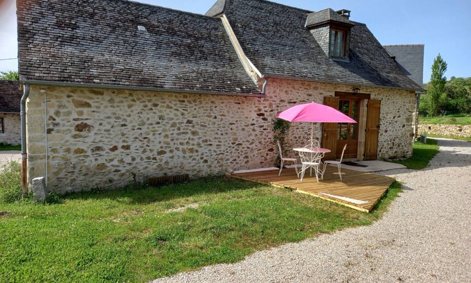 Peyrignac House | Quiet cottage