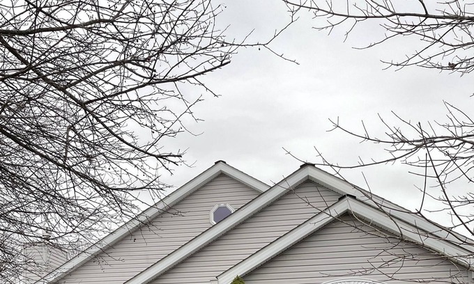 Brookville House | Quiet cottage with gas burning fireplace and spacious layout