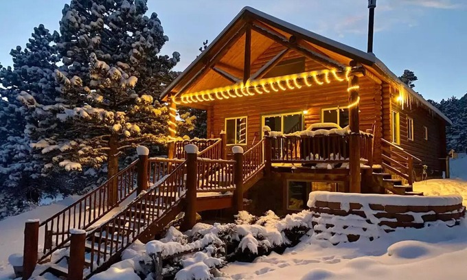 Howard Cabin | Quiet, Cozy and Quaint Log Cabin Living!