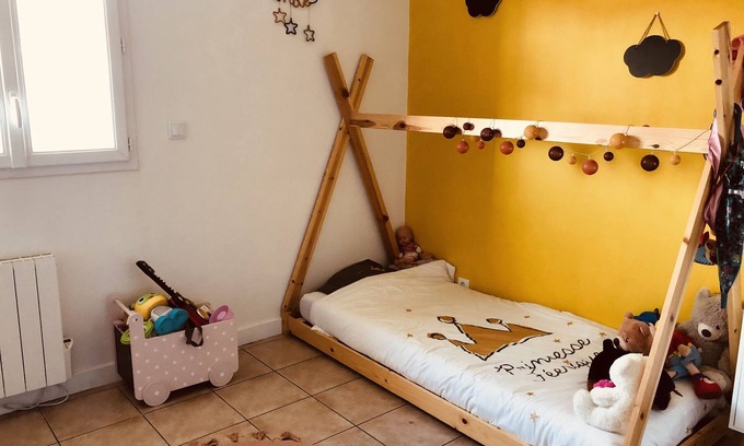 Saint-Medard-en-Jalles House | Quiet family home 15 min from Bordeaux