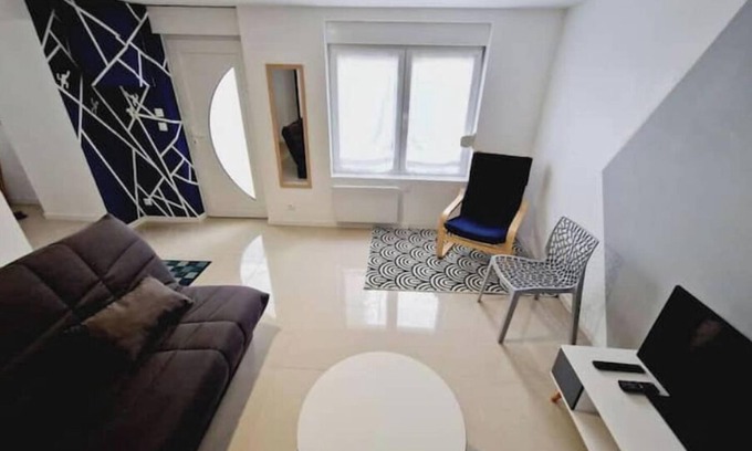Maing House | Quiet, fully-equipped house with garden