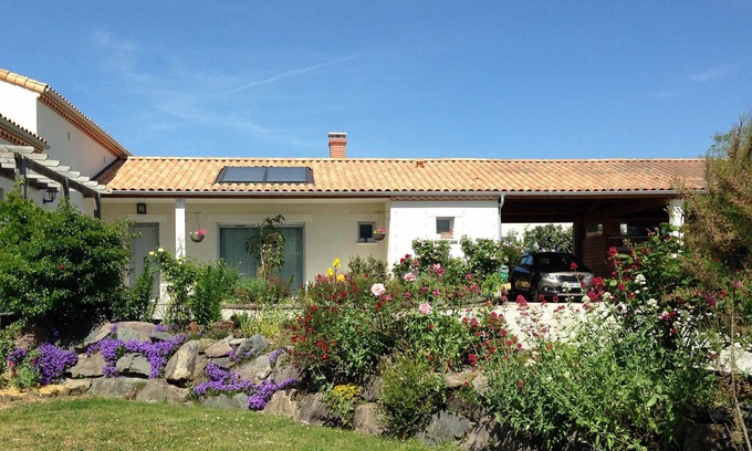 Talmont-Saint-Hilaire Cottage | Quiet, gîte 70 m² recent house, for 1 couple. (Discounts for stays > 1 week)